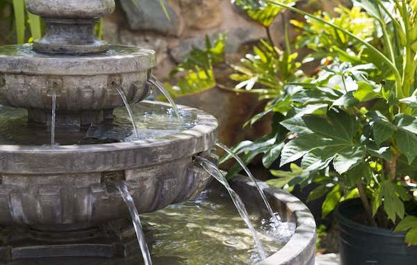 Solar Water Features - A Buyers Guide - Garden Shed Reviews